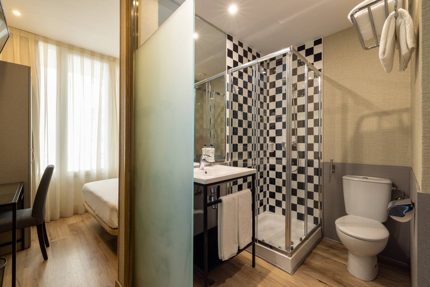 Avenida-Gran-Via-Room-24