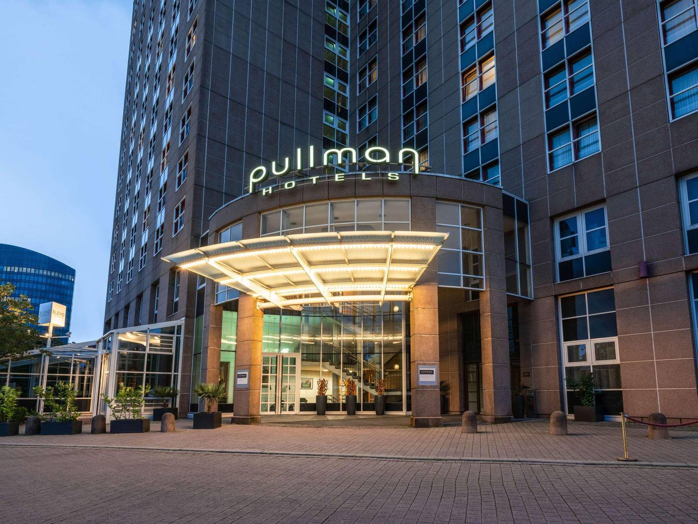 Pullman Stuttgart Fontana-Germany-STUTTGART-General view-3