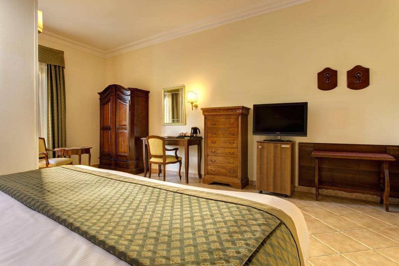 Athena-Hotel-Room-11