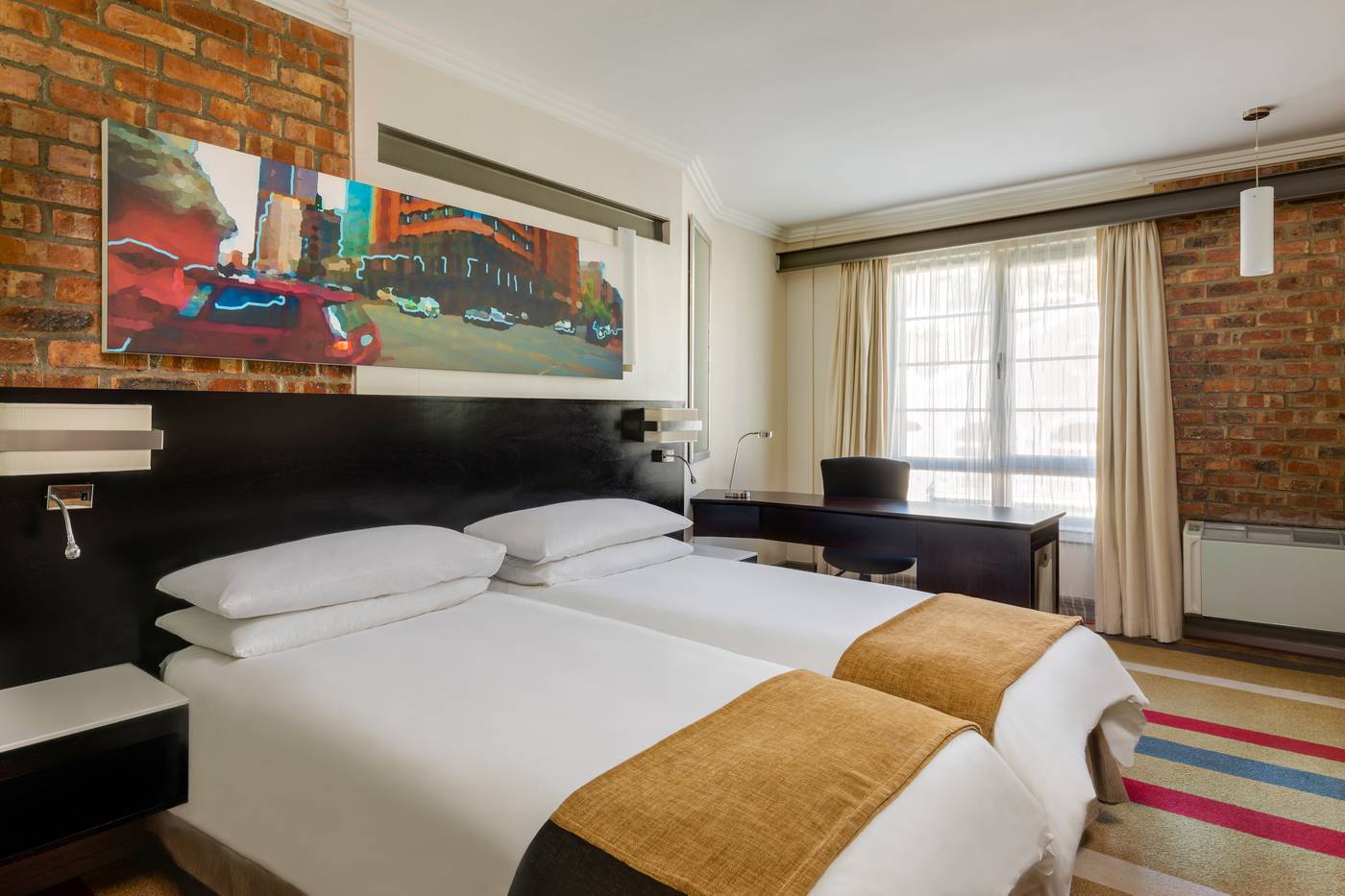 Garden-Court-Victoria-Junction-Hotel-Room-16