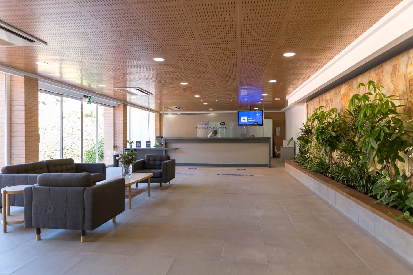 Balneario-Rocallaura-Lobby-24