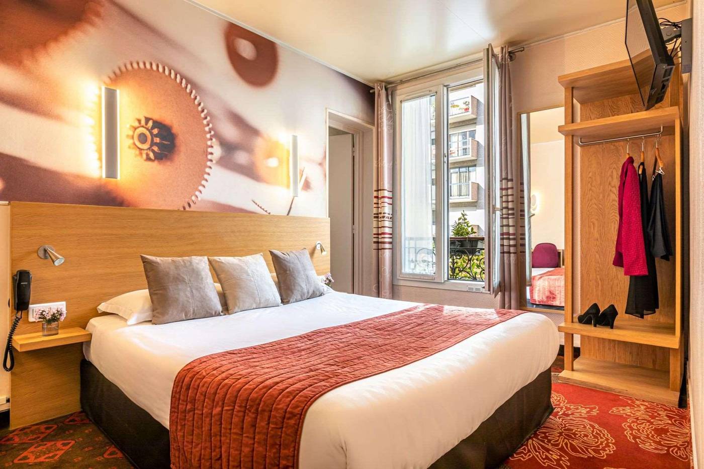 Hotel-Ariane-Montparnasse-by-Patrick-Hayat-Room-31