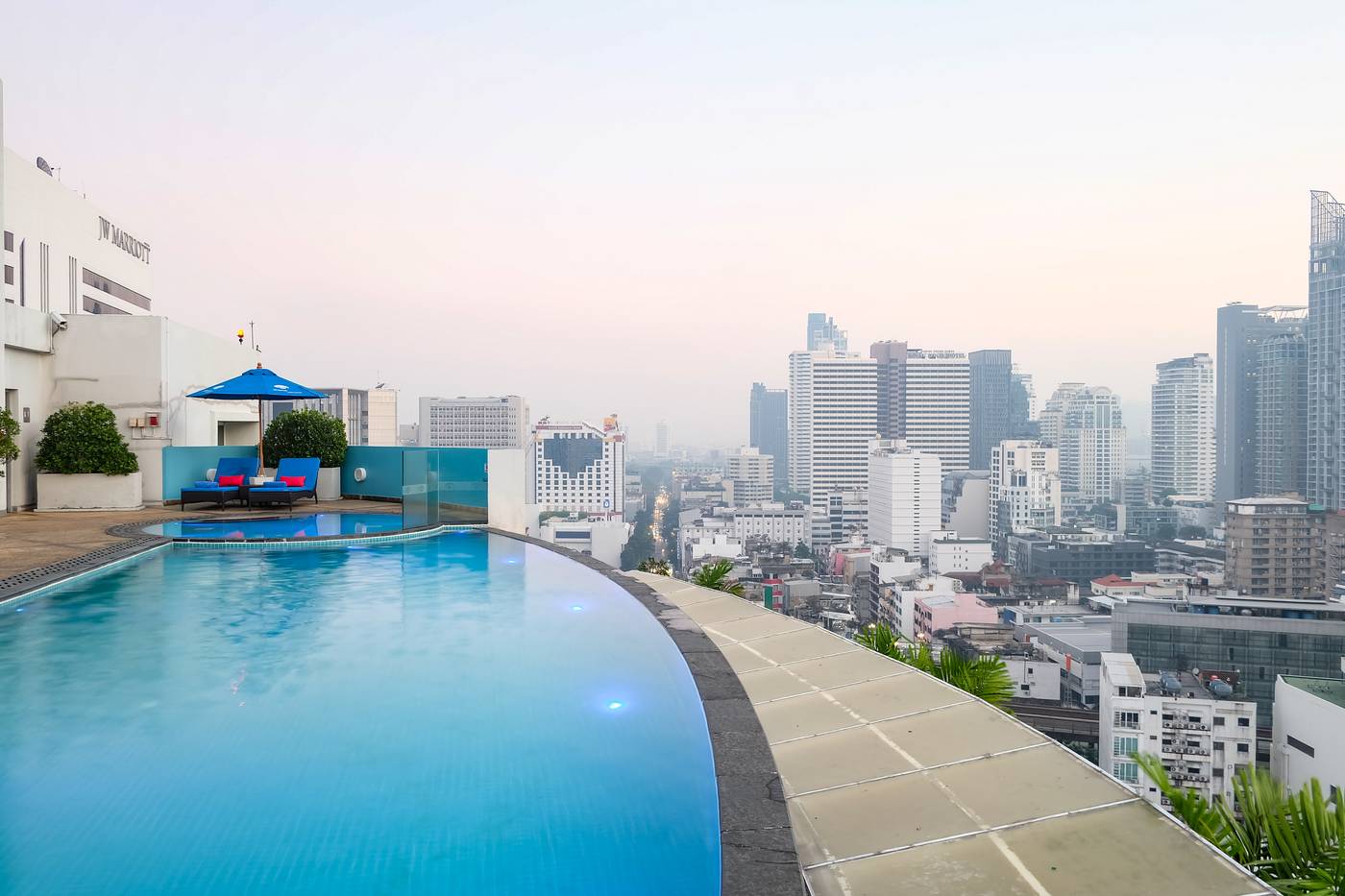 Shama-Sukhumvit-Bangkok-Pool-3