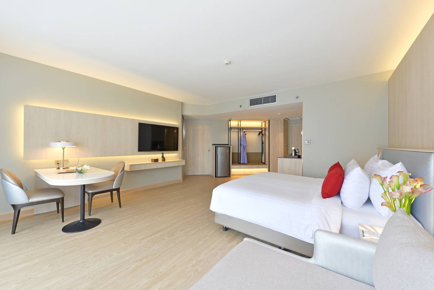 Centre-Point-Plus-Hotel-Pratunam-Room-17