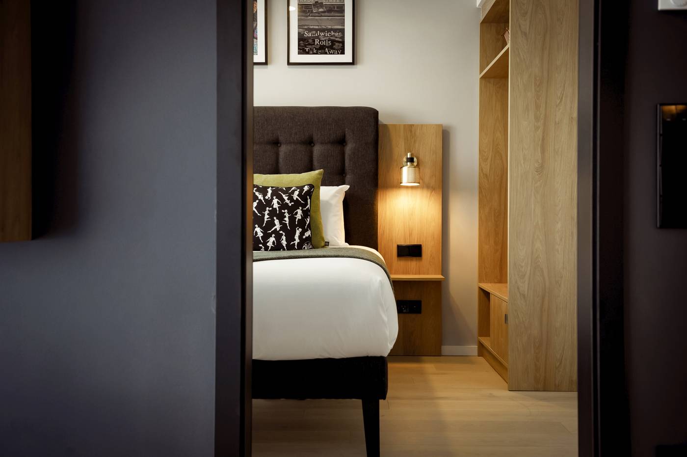 Wilde-Aparthotels-Checkpoint-Charlie-Berlin-Room-41