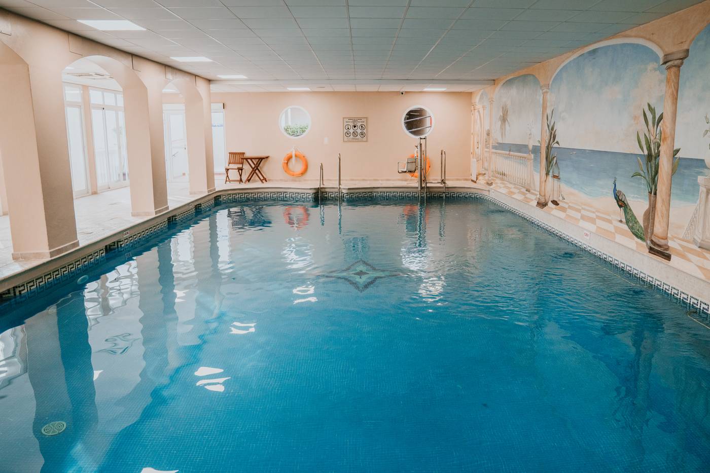 Crown-Resorts-Pool-56