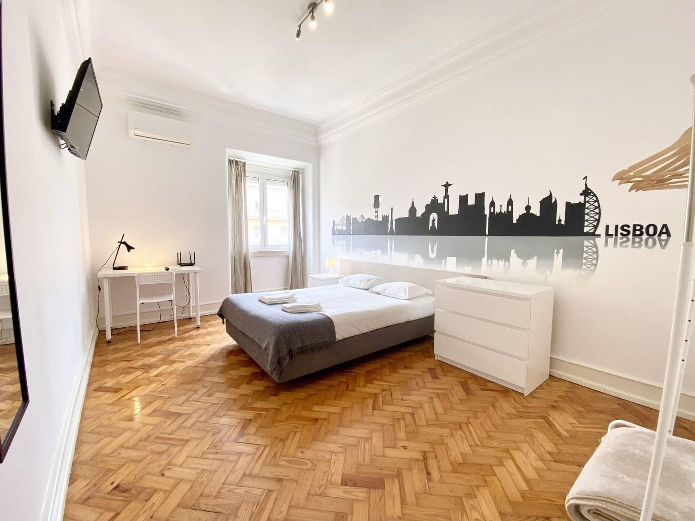 Home-Out-Rooms---Apartments-Room-115