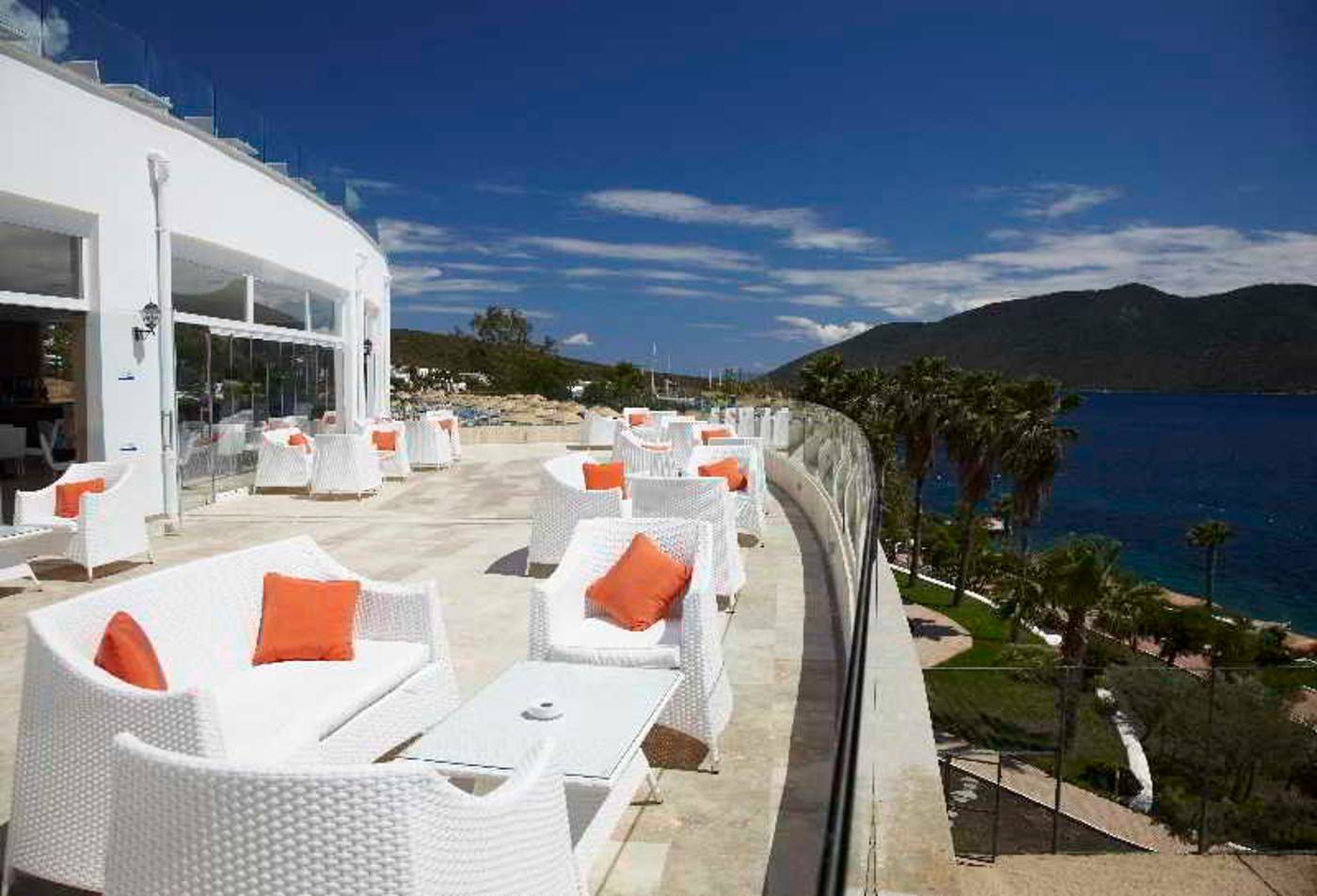 Bodrum-Holiday-Resort-and-Spa-Terrace-13