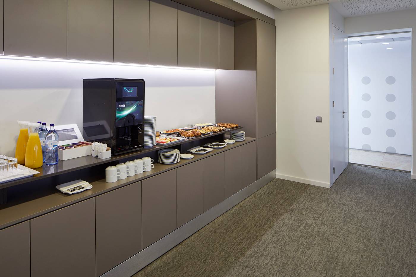 Faro---Beach-Club-Conferences-34