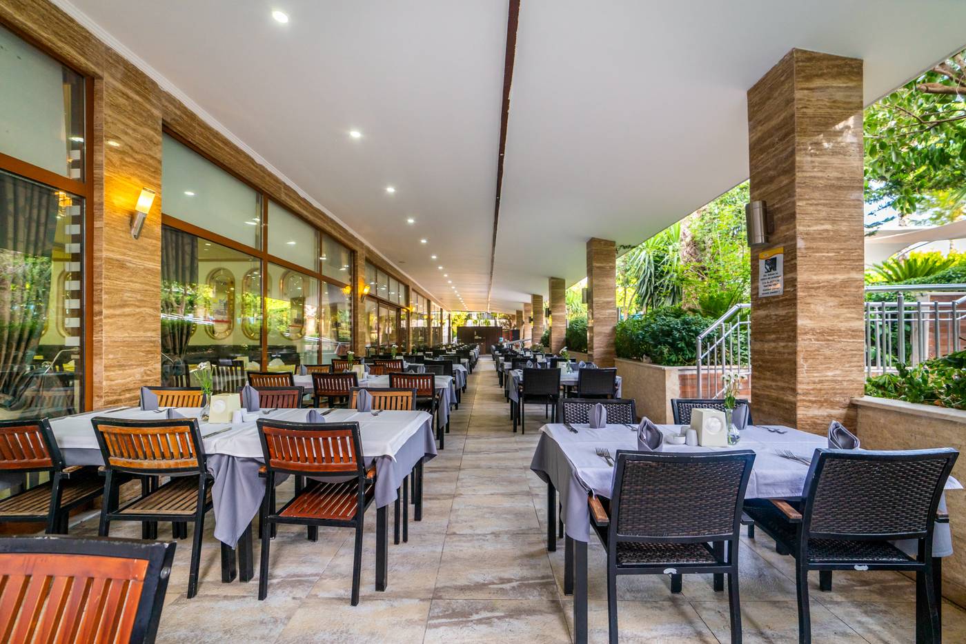 Hane Family Resort