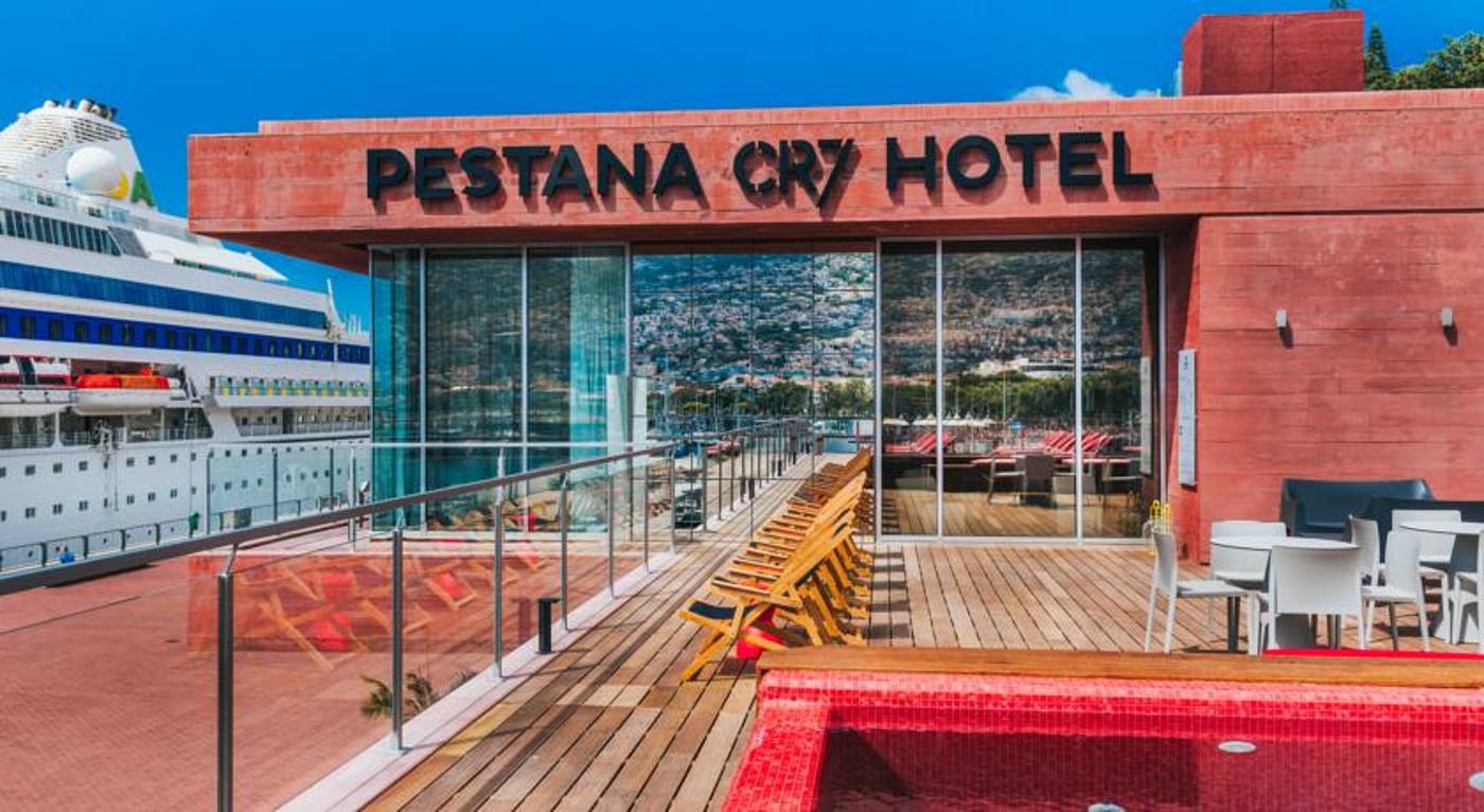 Pestana ronaldo on sale