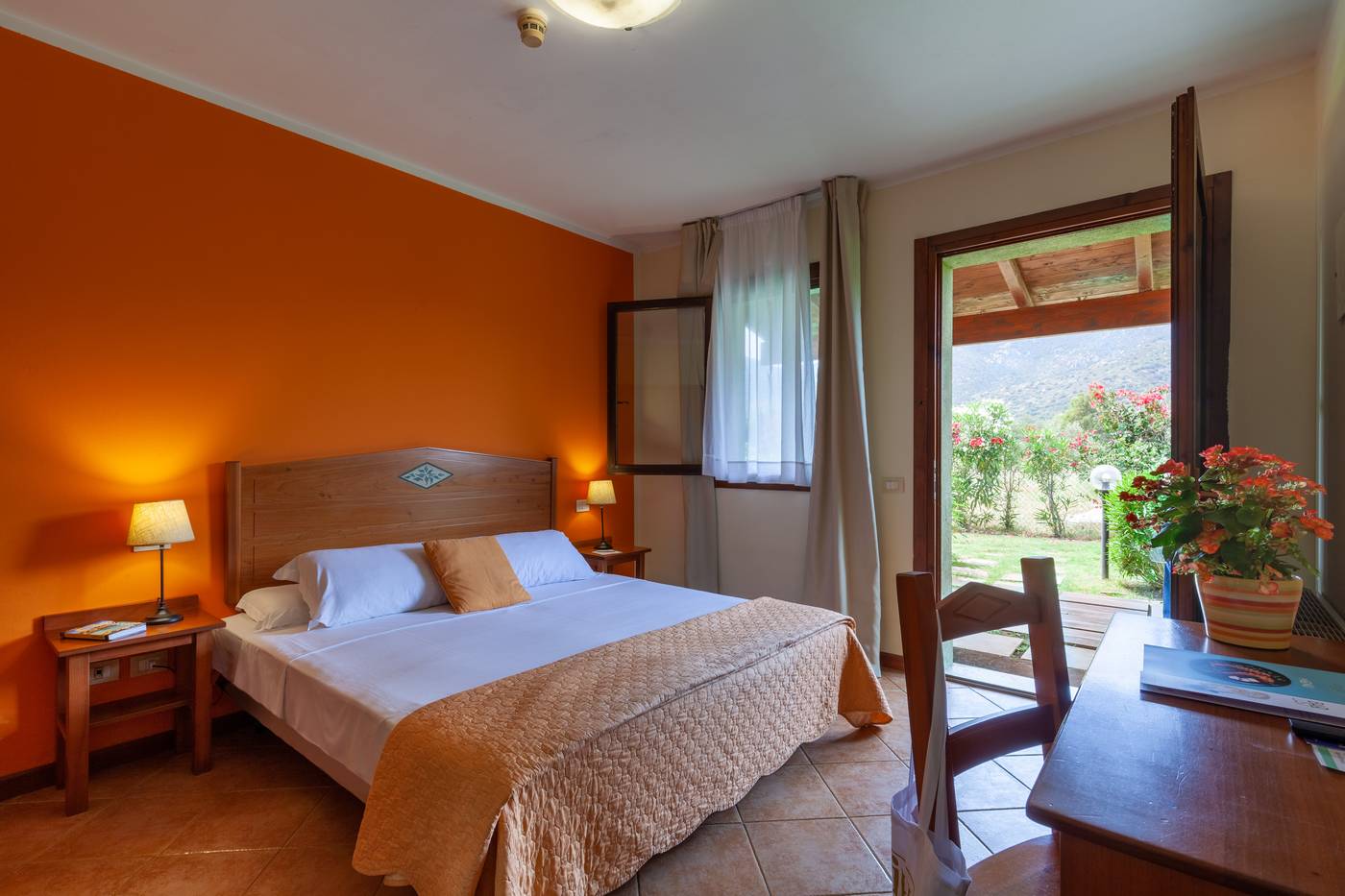 iH-Hotels-Villasimius-Le-Zagare-Resort-Room-29