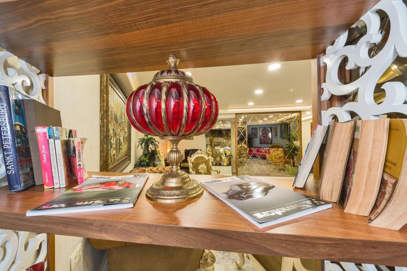 Darkmen-Hotel-Lobby-50