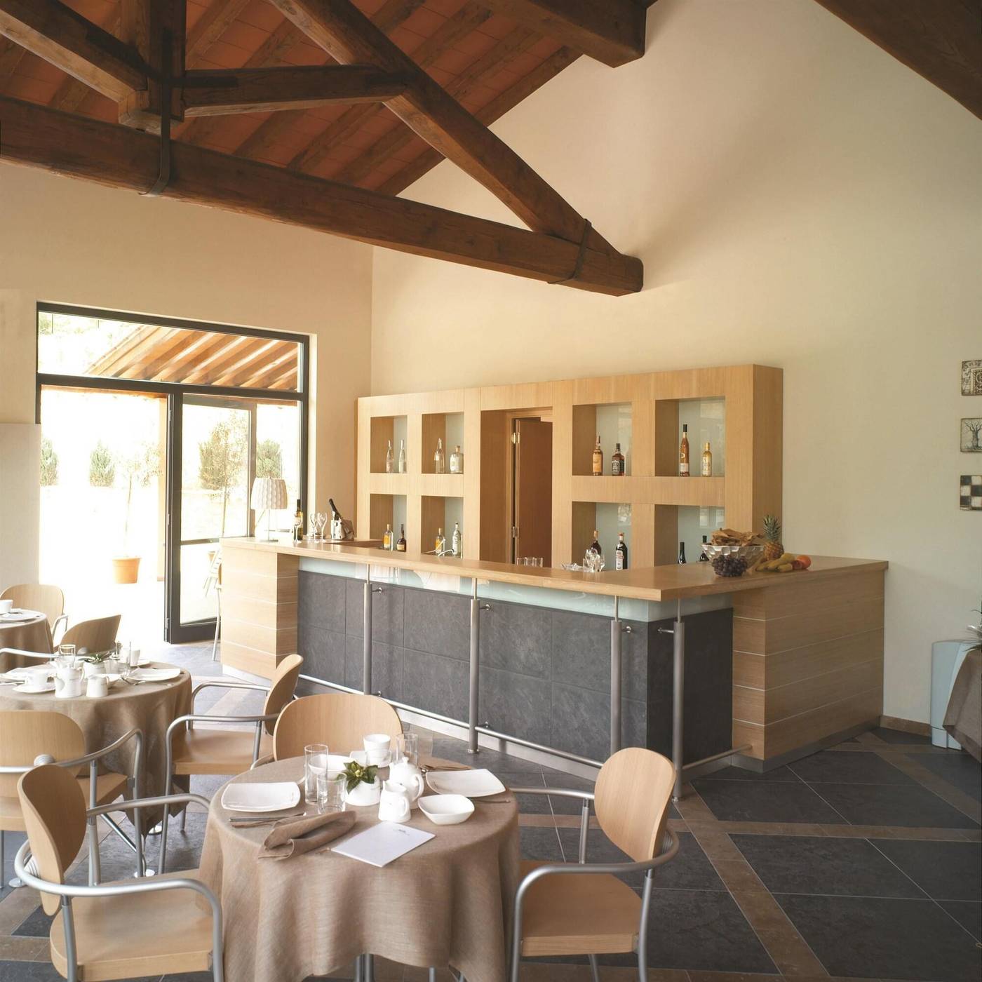 Meridiana-Country-Bar-13