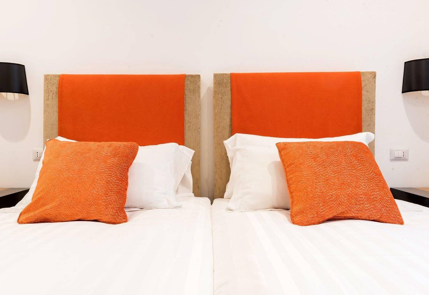 900-Piazza-Del-Popolo-Room-30