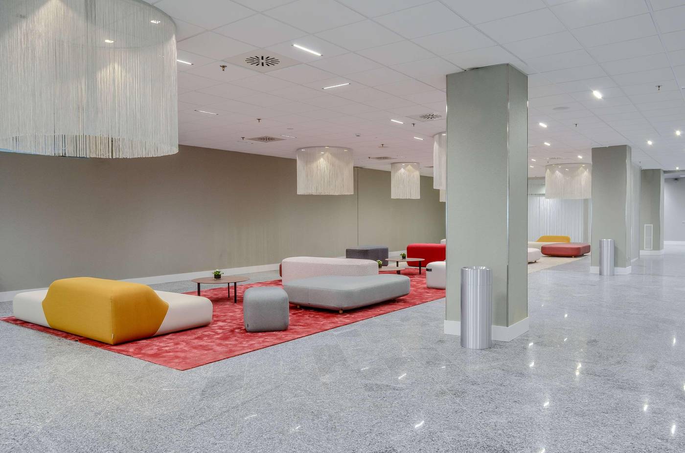 NH-Milano-Congress-Centre-Lobby-17