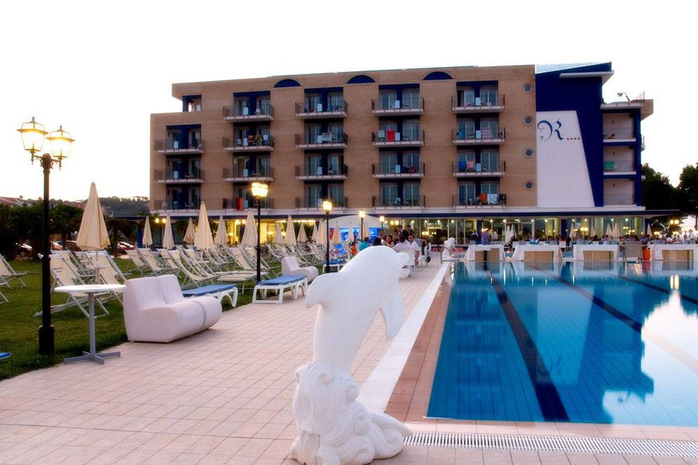 Roses-Italy-ROSETO DEGLI ABRUZZI -General view-1