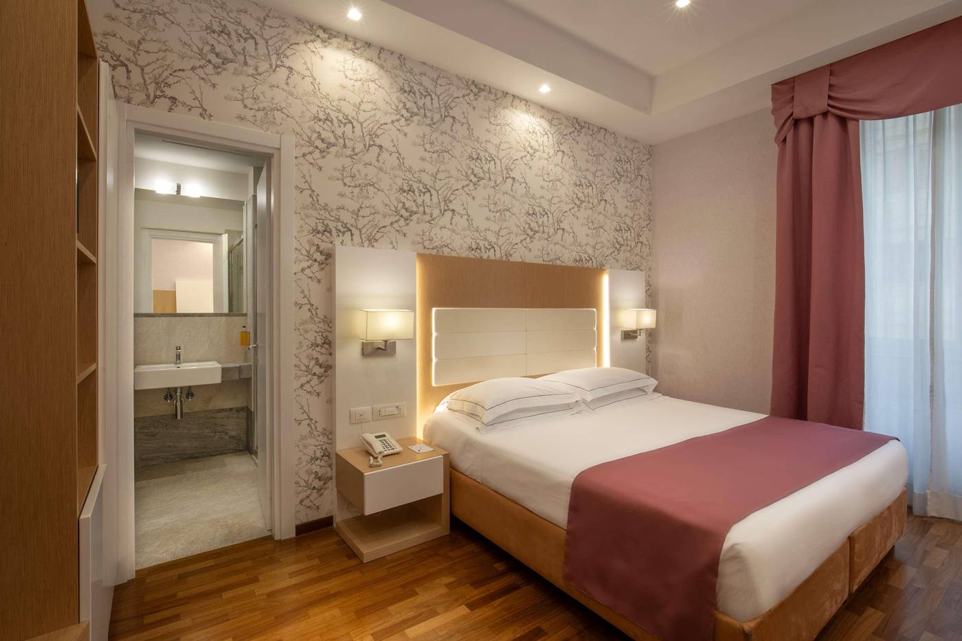 Hotel-Diana-Roof-Garden-Rome-Room-25