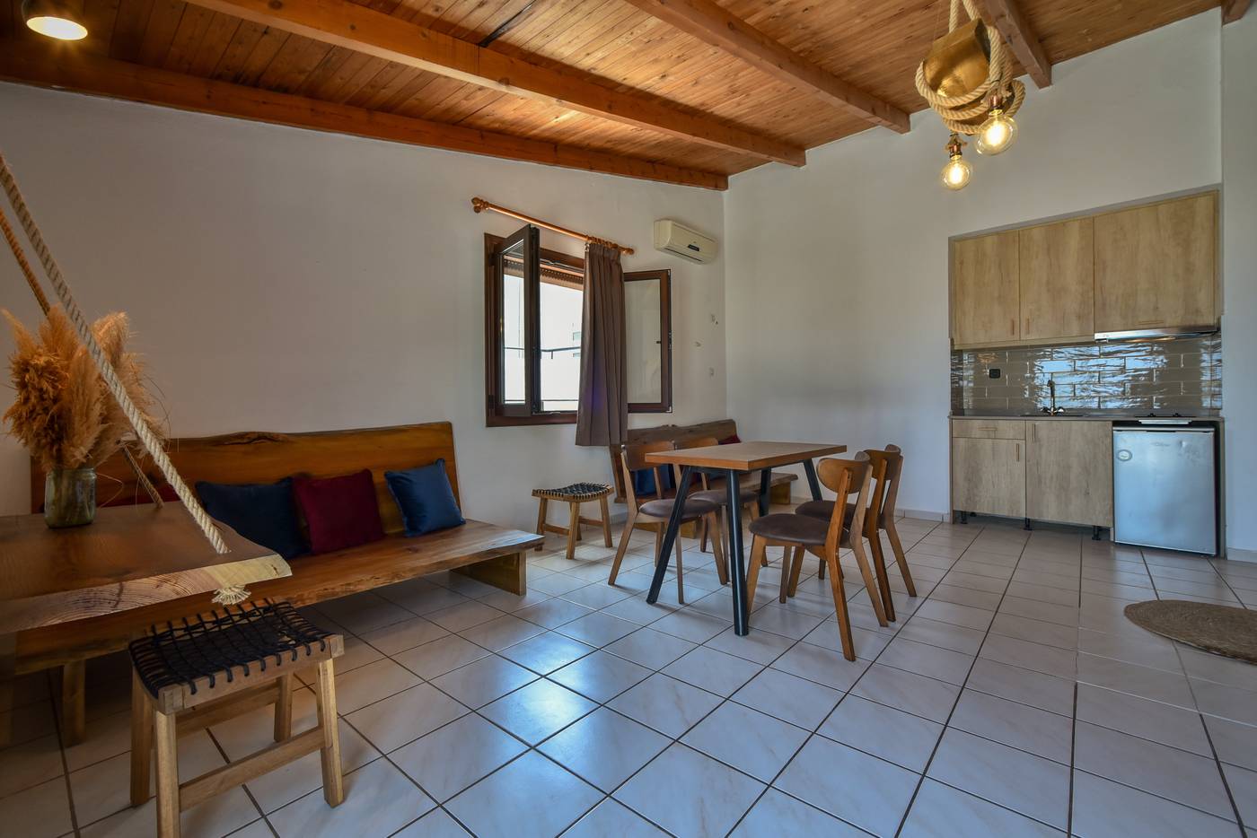 Iraklis-Apartments---Studios-Room-48