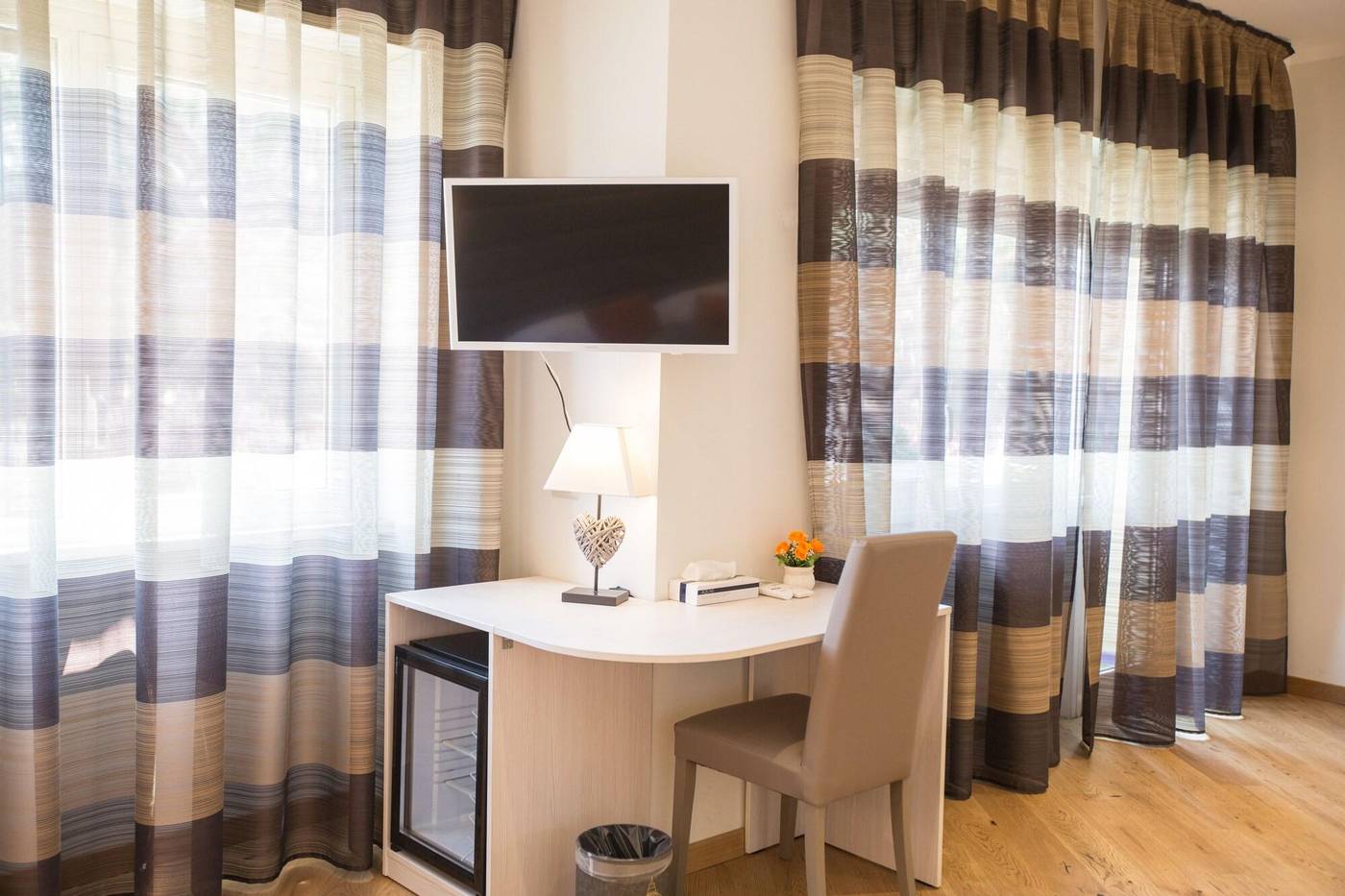 Vatican-City-Relais-Room-32