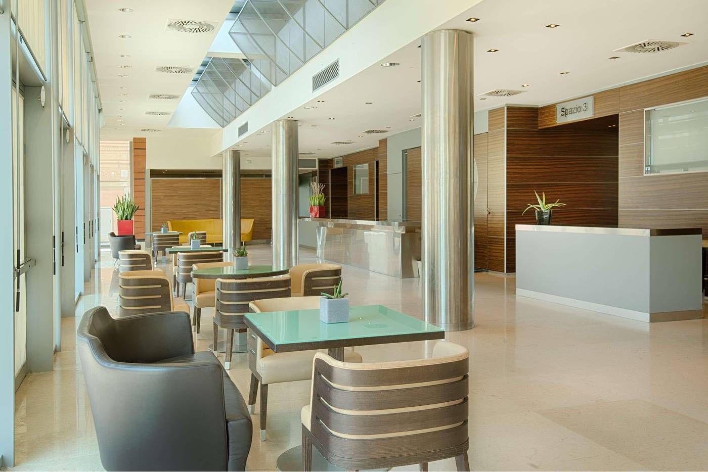 NH-Venezia-Laguna-Palace-Lobby-2