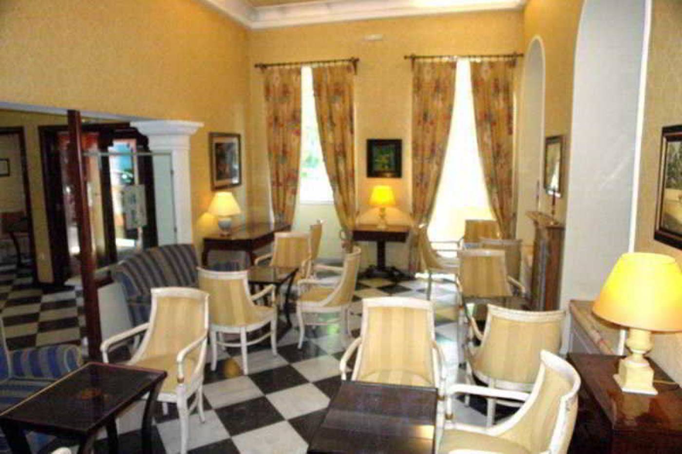 Cavalieri-Restaurant-22