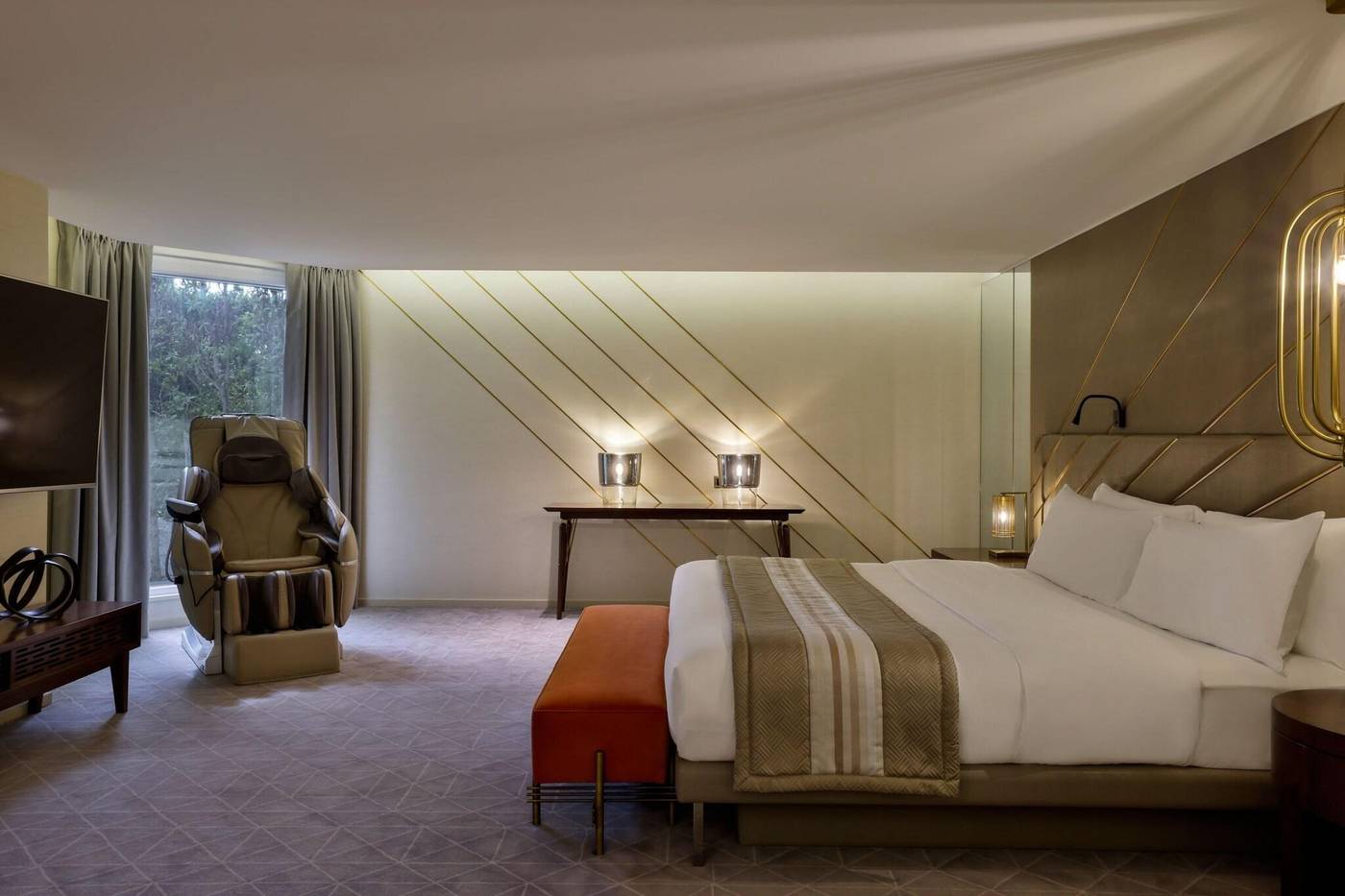 Le-Meridien-Dubai-Hotel---Conference-Centre-Room-37