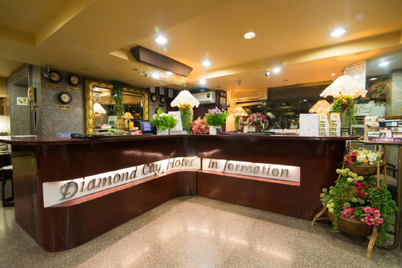 Diamond-City-Hotel-Lobby-5