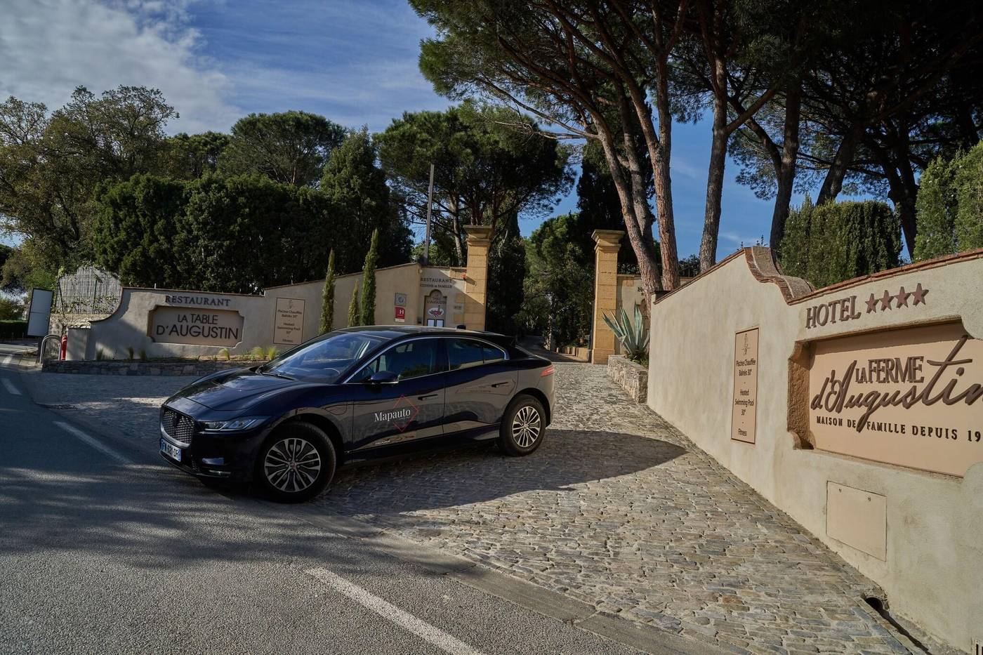 La-Ferme-D-Augustin-Sports-and-Entertainment-23