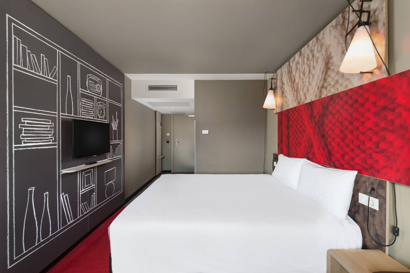 Ibis-Budapest-Castle-Hill-Room-26