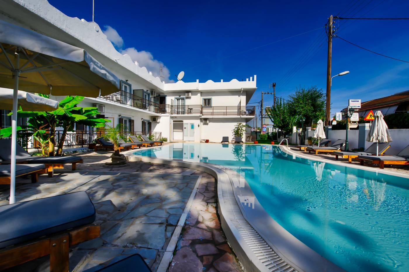 Aquarius-Beach-Hotel-General-view-3