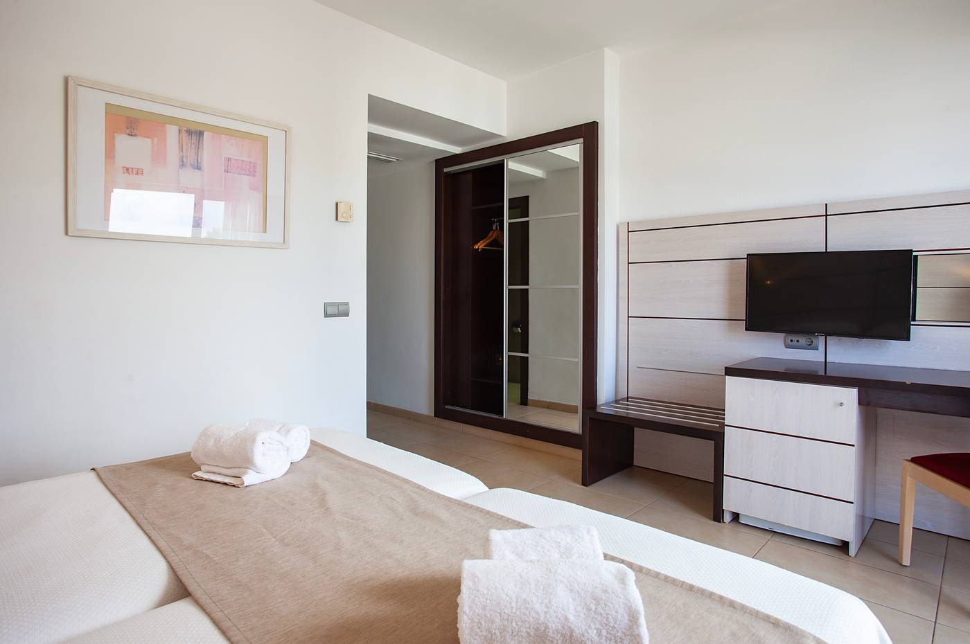 Puchet-Hotel-Room-49