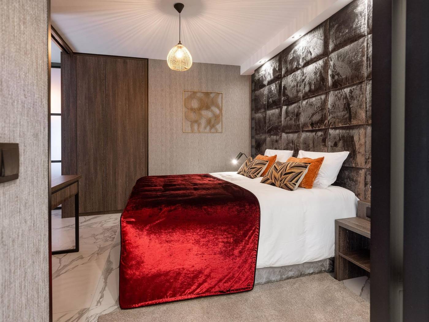 Art-Suites-Hotel-Room-33