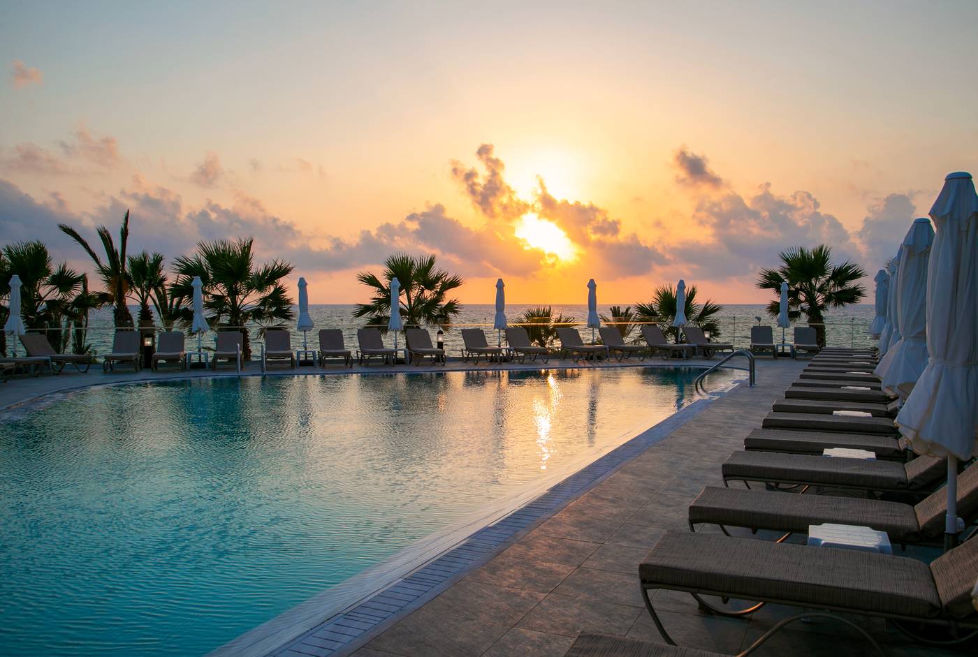 Louis-Paphos-Breeze-Pool-14
