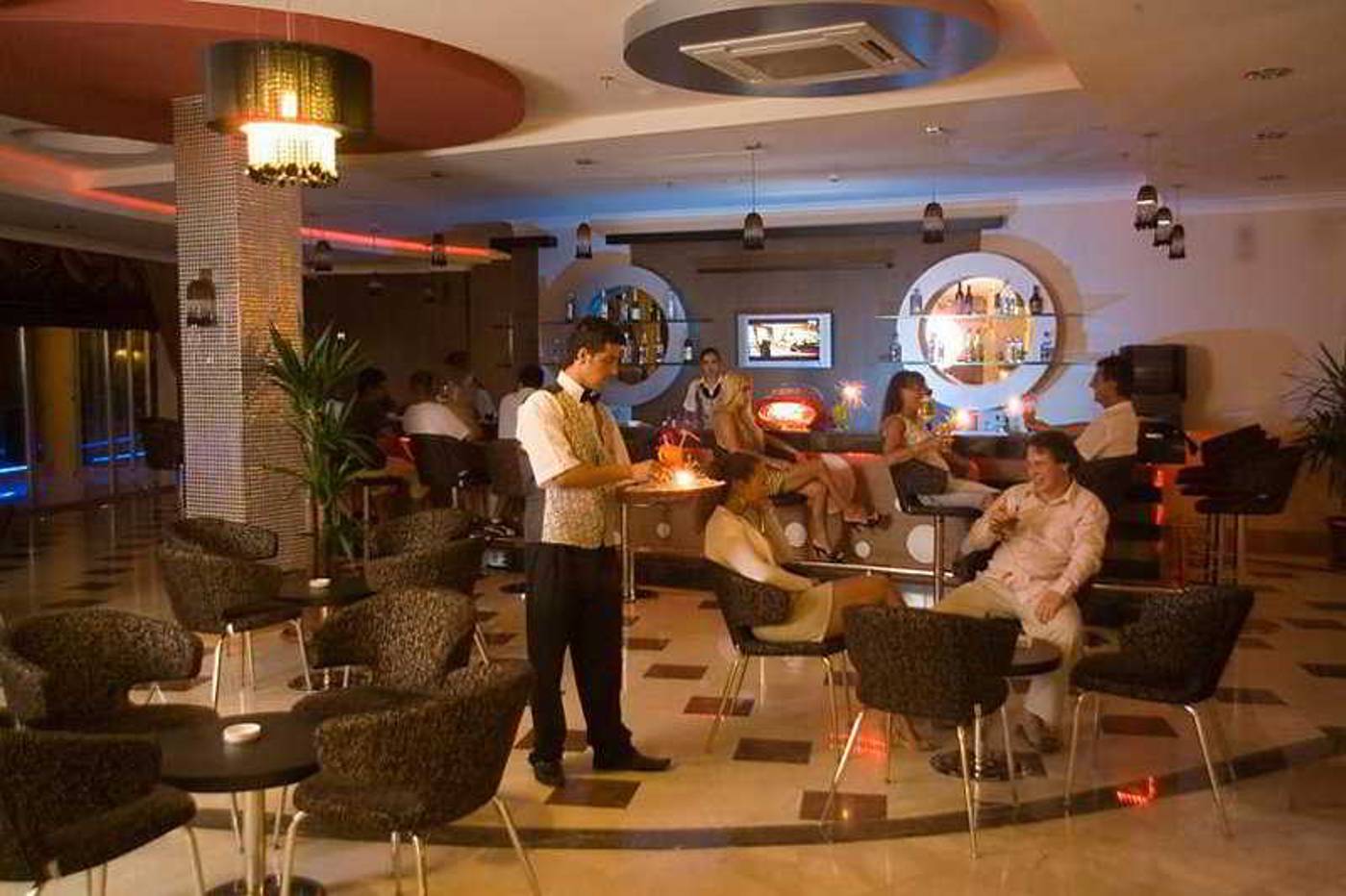 Alaiye-Resort---Spa-Hotel-Bar-36