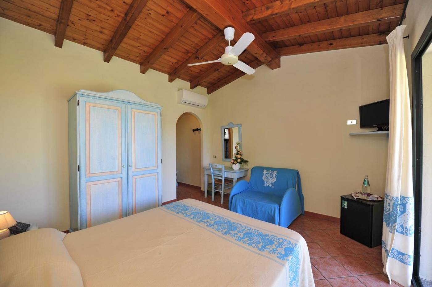 Hotel-L-Esagono-Room-6