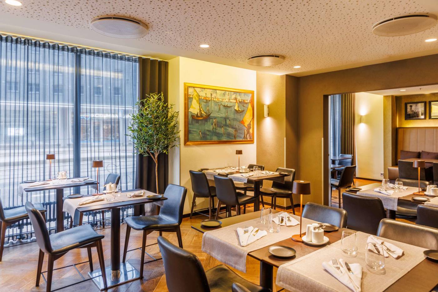 Palace-Hotel-Tallinn--a-member-of-Radisson-Individuals-Restaurant-17