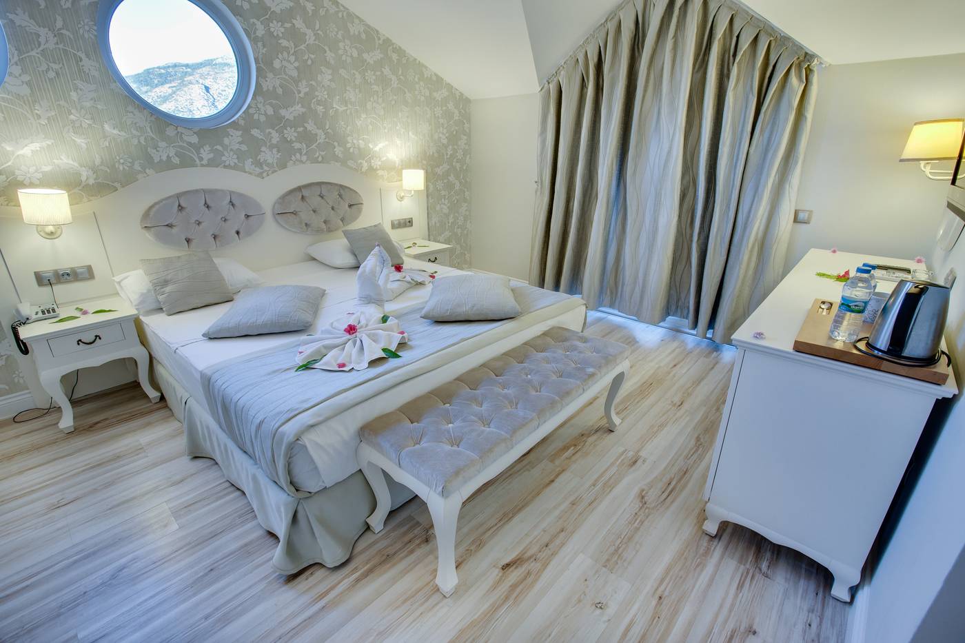 Pine-Hill-Hotel-Room-17