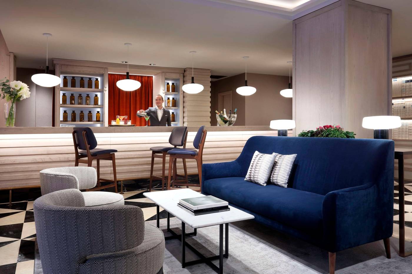 Hyatt-Regency-Hesperia-Madrid-Bar-17