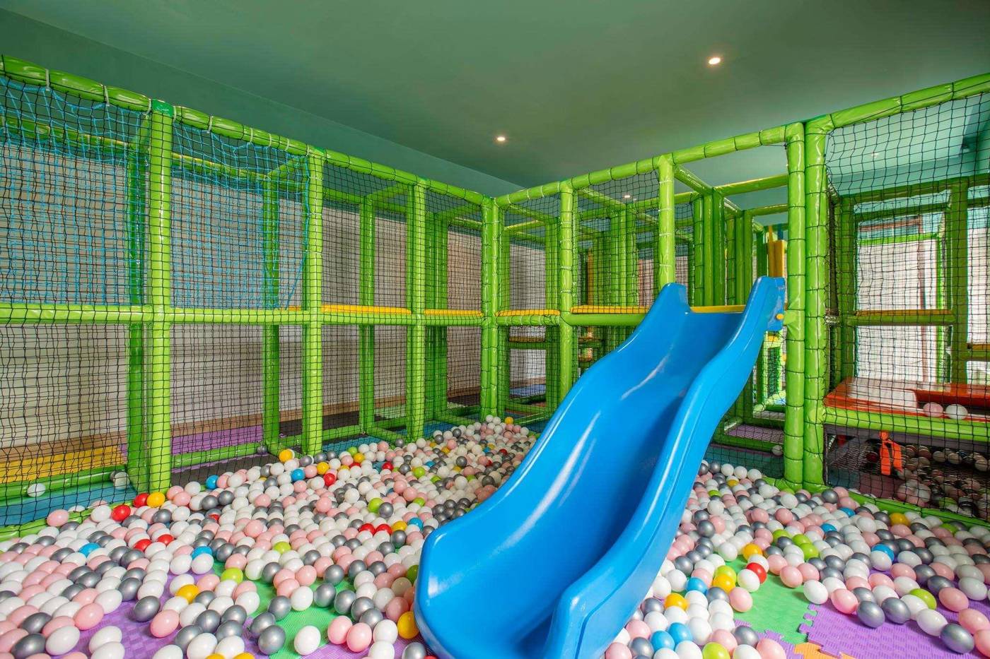 Greenwood-Kemer-Resort-Sports-and-Entertainment-52