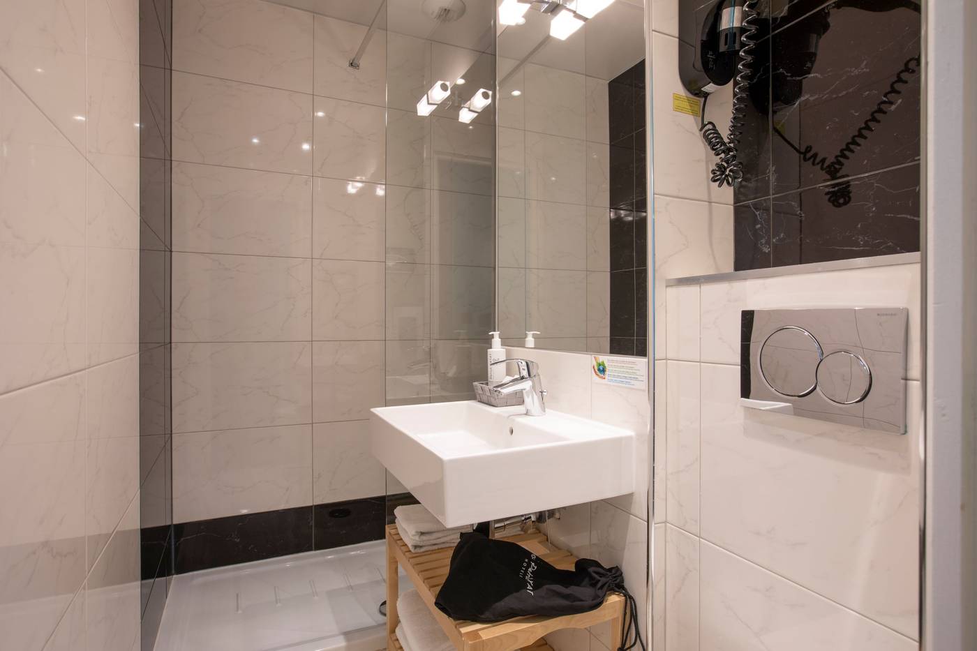 Hotel-Olympic-Paris-Boulogne-by-Patrick-Hayat-Room-39