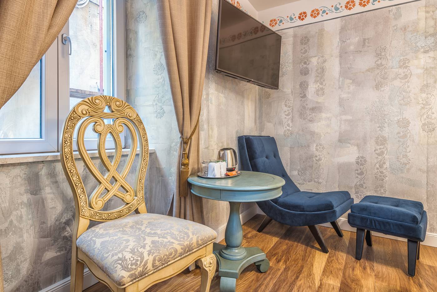 Plaza-Marchi-Old-Town---Quaint---Elegant-Hotels-Room-59
