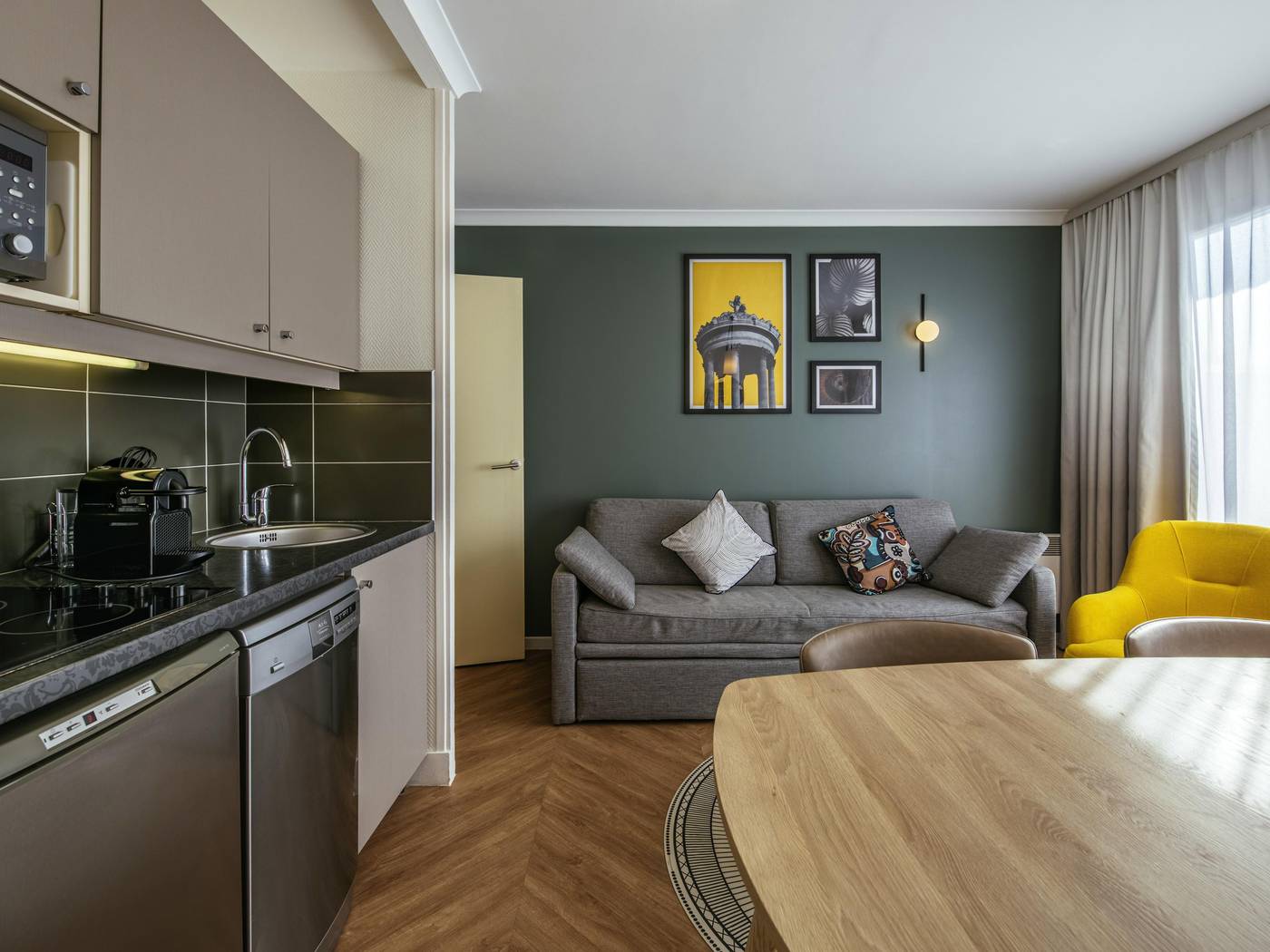 Aparthotel-Adagio-Paris-Buttes-Chaumont-Room-25