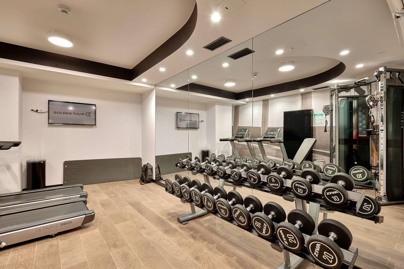 Golden-Tulip-Warsaw-Center-Sports-and-Entertainment-59