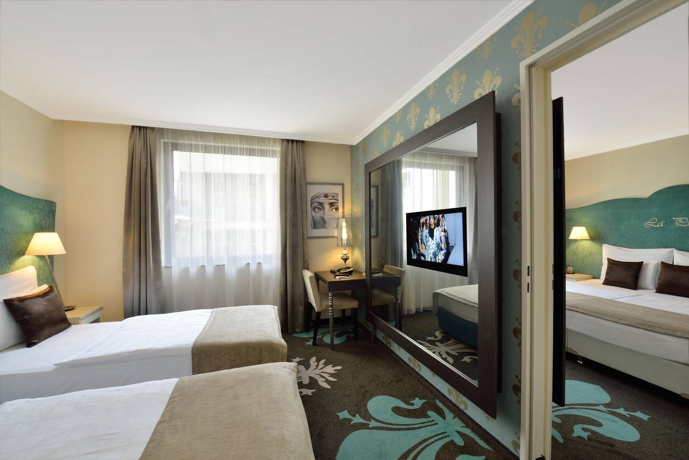 La-Prima-Fashion-Hotel-Room-21