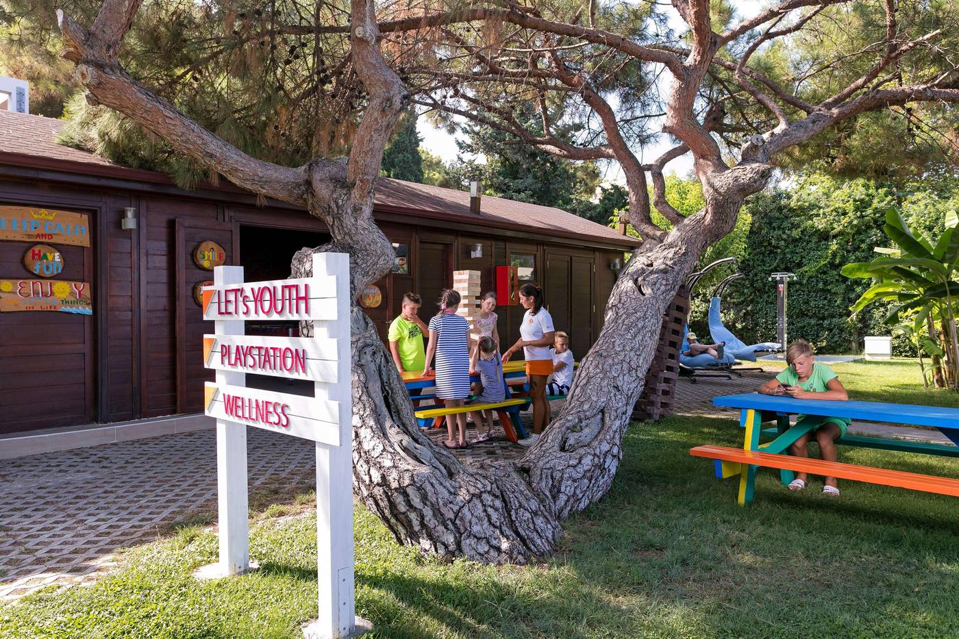 Seven-Seas-Hotel-Life-Sports-and-Entertainment-60