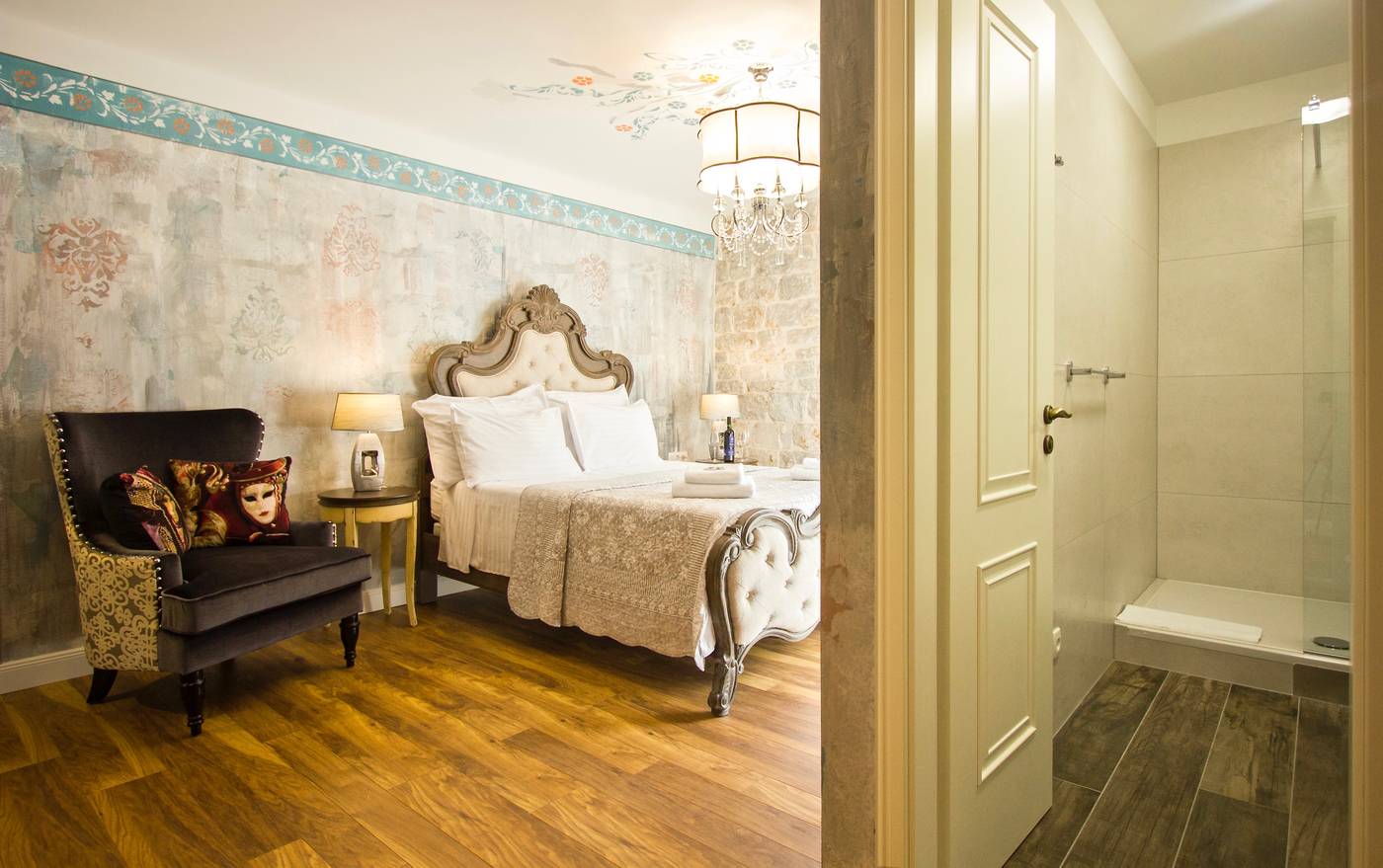 Plaza-Marchi-Old-Town---Quaint---Elegant-Hotels-Room-13