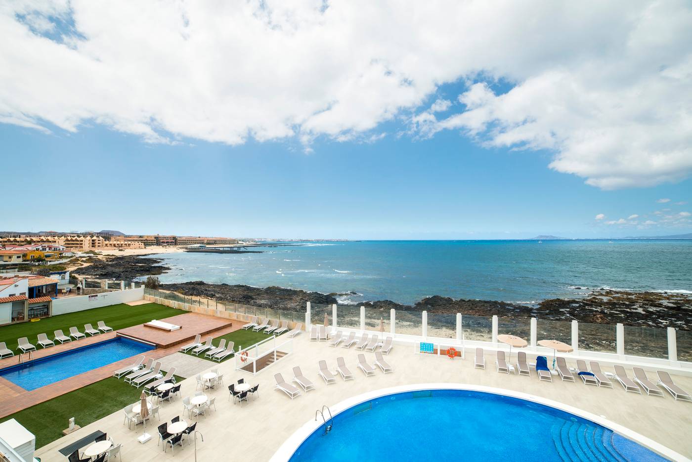 Hotel-Boutique-Tao-Caleta-Mar-Pool-12