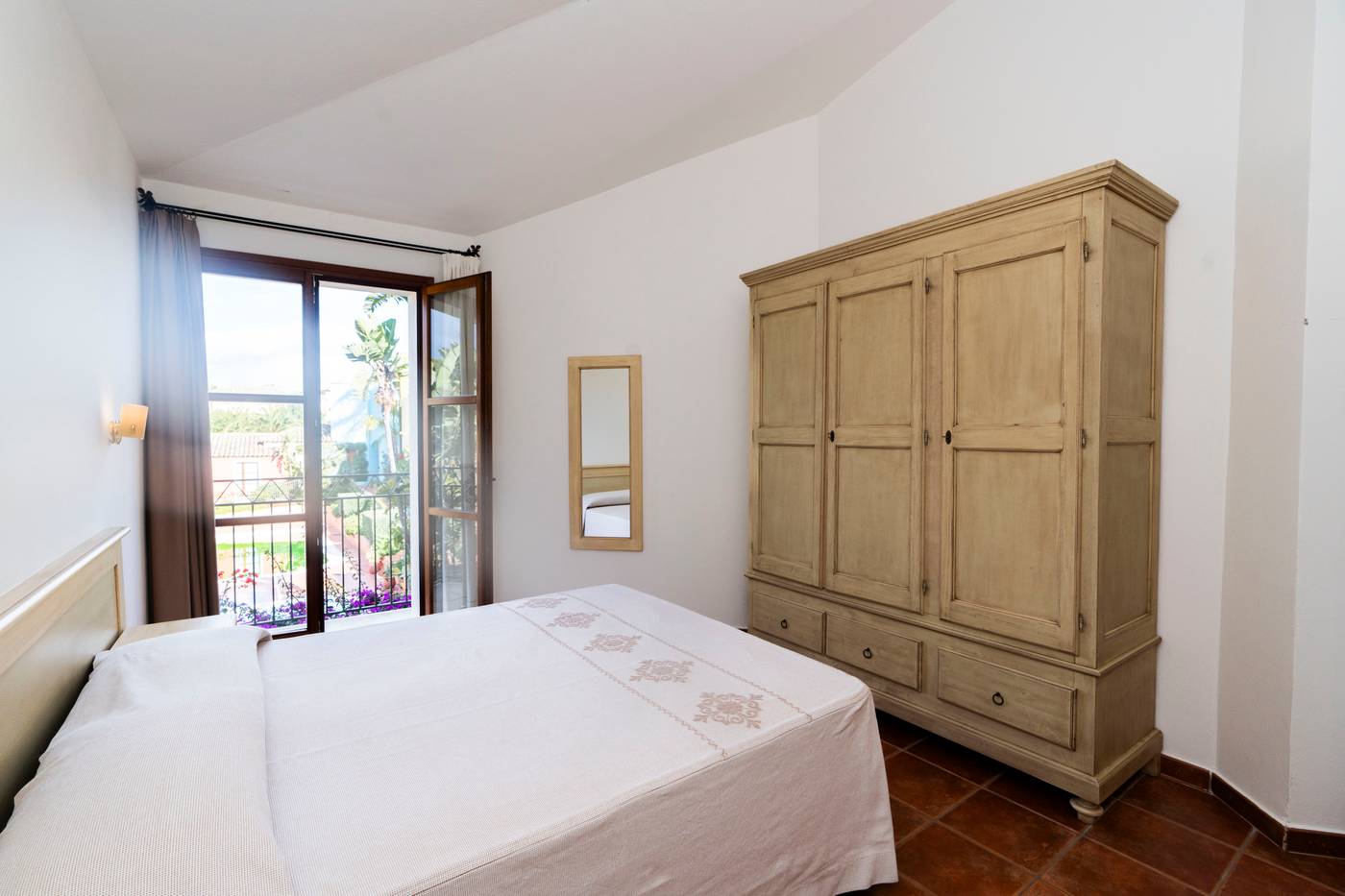 Borgo-Degli-Ulivi-Residence-Room-20