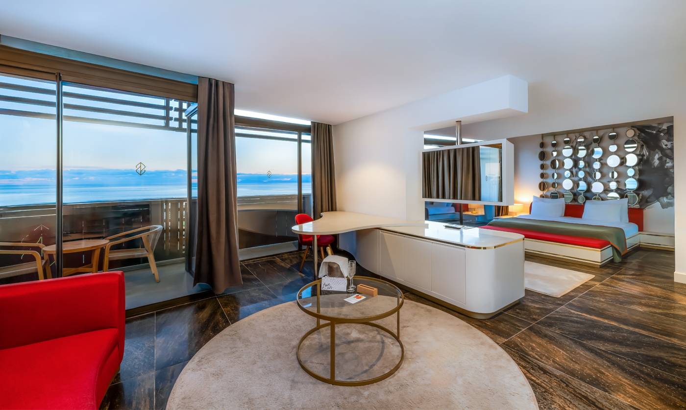 Nirvana-Cosmopolitan-Room-23